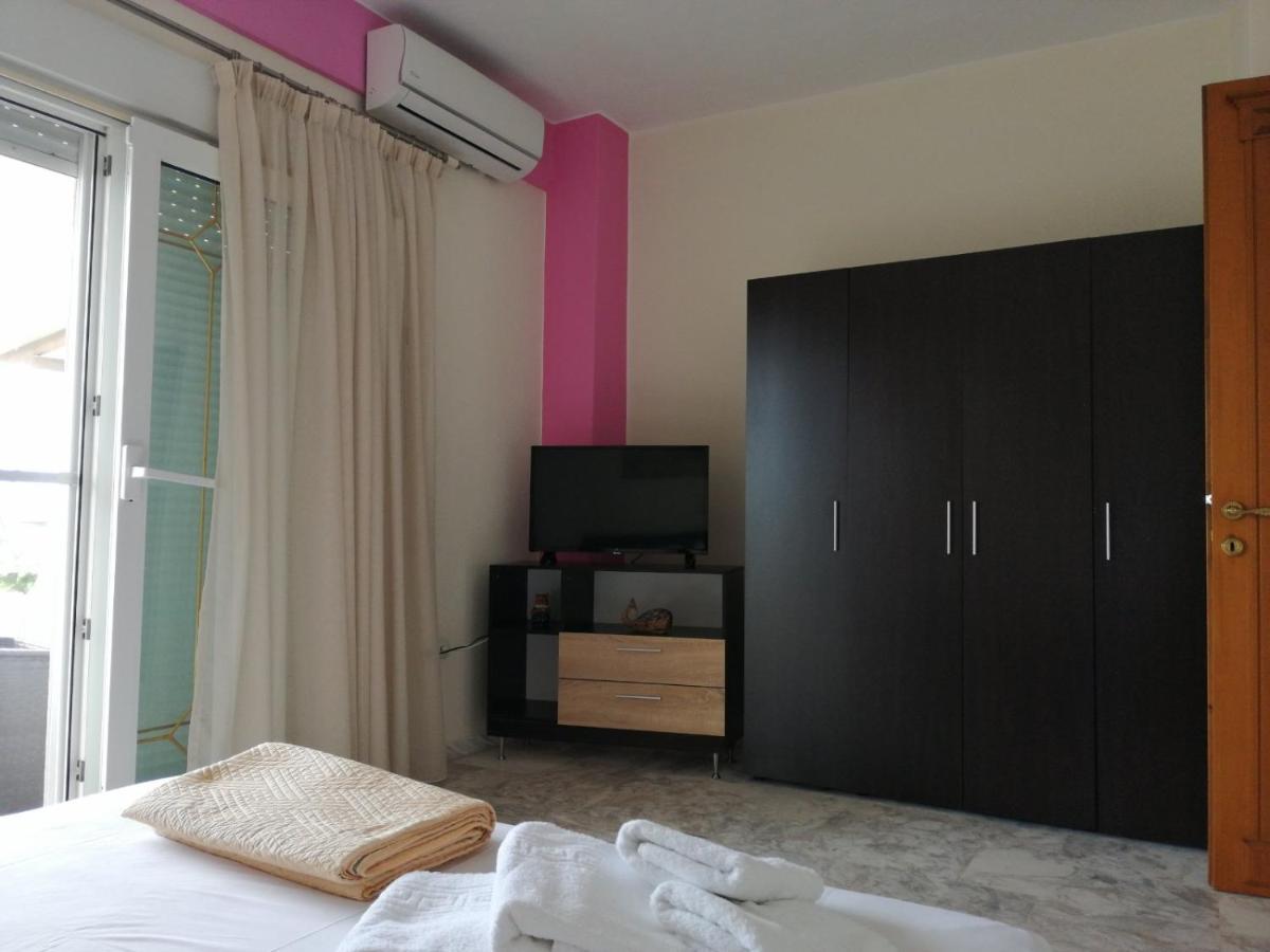 Hara's A Apartment Flogita